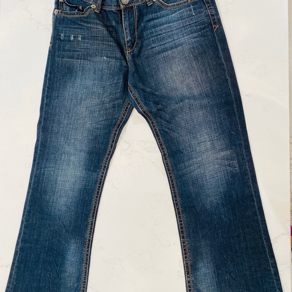 Seven7 - Picture 4 of 5